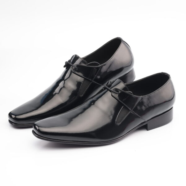 1110 ZAPATO AMARRAR CUERO RIVIERA (BRILLANTE) SUELA CUERO
