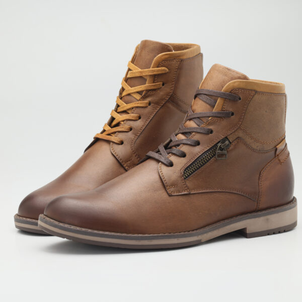 834 BOTIN OUTDOOR CUERO GRASO (MATE) SUELA DE GOMA