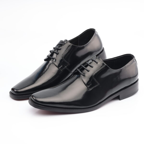 9920 ZAPATO AMARRAR CUERO RIVIERA (BRILLANTE) SUELA DE CUERO